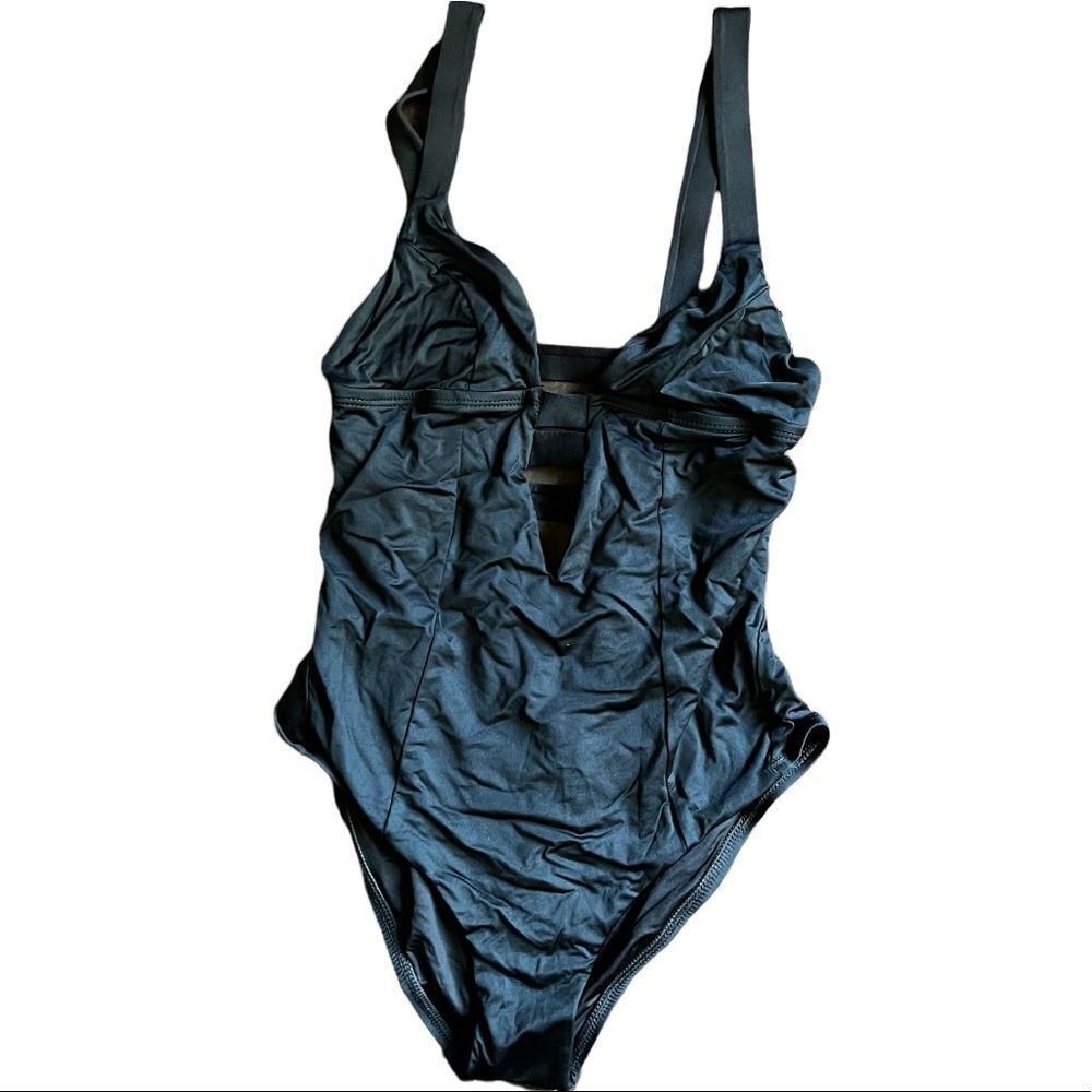 Vitamin A One‎ Piece Bathing Suit nwt